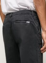 ⁦גברים 4N8XB1103 Pepe Jeans שטוף שחור מכנסי צ'ינו בגזרה רפויה⁩ – תמונה ⁦4⁩