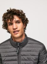 ⁦גברים 4N8XB839 Pepe Jeans שטוף שחור מעיל פוך מרופד⁩ – תמונה ⁦3⁩