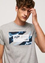 ⁦גברים 4N8XB957 Pepe Jeans חוואר אפור חולצת כותנה בהדפס דגלים⁩ – תמונה ⁦3⁩