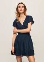 ⁦נשים 4N8XB220 Pepe Jeans dulwich שמלת כותנה רקומה משוררת⁩ – תמונה ⁦2⁩