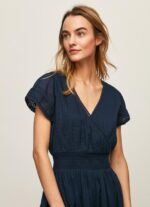 ⁦נשים 4N8XB220 Pepe Jeans dulwich שמלת כותנה רקומה משוררת⁩ – תמונה ⁦3⁩