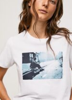 ⁦נשים 4N8XB429 Pepe Jeans לבן חולצה בהדפס תמונות⁩ – תמונה ⁦3⁩