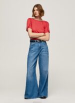 ⁦נשים 4N8XB435 Pepe Jeans סטודיו אדום חולצת טריקו עם צווארון סירה משיש⁩ – תמונה ⁦3⁩