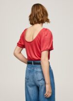 ⁦נשים 4N8XB435 Pepe Jeans סטודיו אדום חולצת טריקו עם צווארון סירה משיש⁩ – תמונה ⁦4⁩