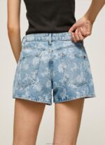 ⁦נשים 4N8XB502 Pepe Jeans דֵנִים מכנסי ג'ינס קצרים בהדפס פרחים⁩ – תמונה ⁦5⁩