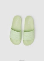 ⁦נשים 4N8XB688 Pepe Jeans ירוק טרי סליידר לוגו כפכפי חוף⁩ – תמונה ⁦2⁩