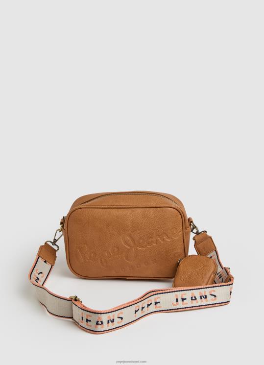 d7a0d7a9d799d79d_4n8xb714_pepe_jeans_d792d6b8d79ed6b8d79c_d7aad799d7a7_crossbody_d79ed7a7d7a1d799_d7a2d79d_d79cd795d792d795_d79ed795.jpg נשים 4N8XB714 Pepe Jeans גָמָל תיק crossbody מקסי עם לוגו מובלט – תמונה 1